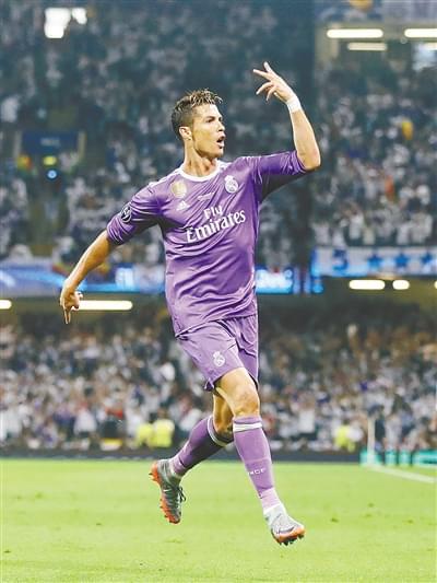 陳培東火力全開克裏斯表現搶眼亨特全方位助攻山東輕松擊敗四川收獲四連勝.